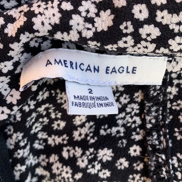 Size 2 American Eagle floral print skirt - Picture 7 of 8